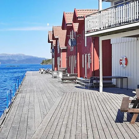 Feriehus Holiday Sjernaroy